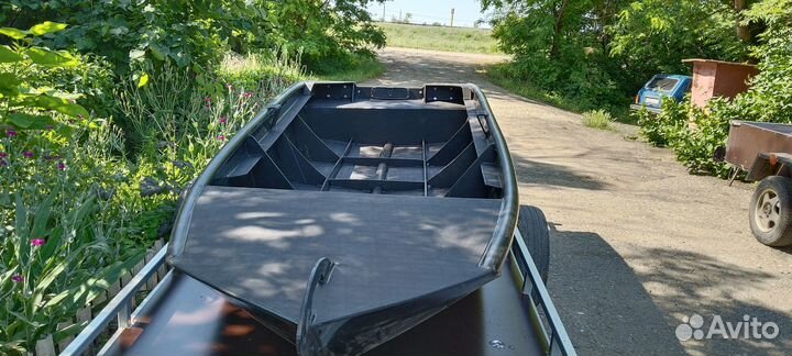 Лодка из пнд**