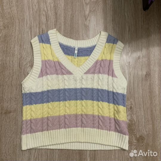 Жилетка женская вязаная 46