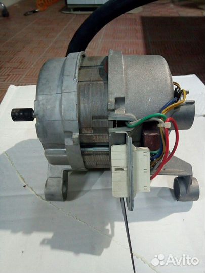 Двигататель стиральной машины Candy