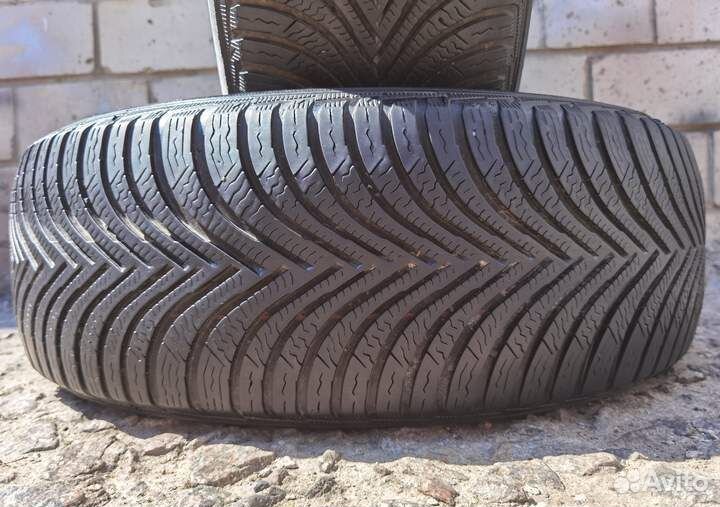 Michelin Alpin 5 215/65 R16 98H