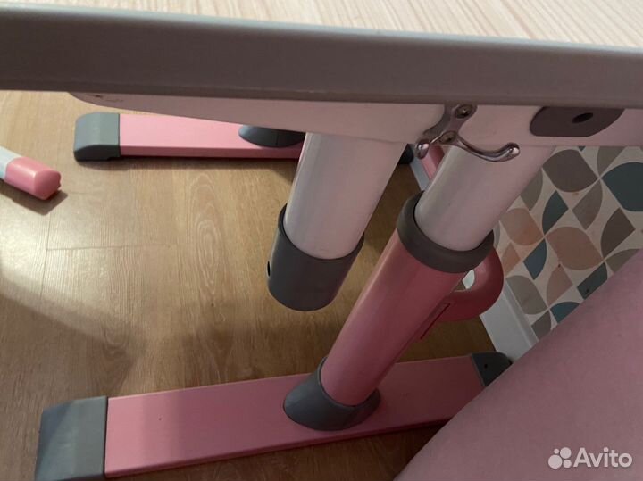 Парта для школьника