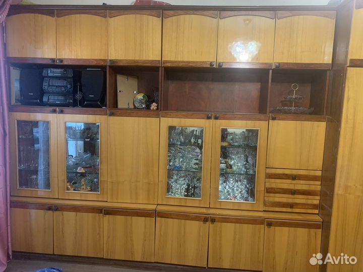 Стенка в гостиную