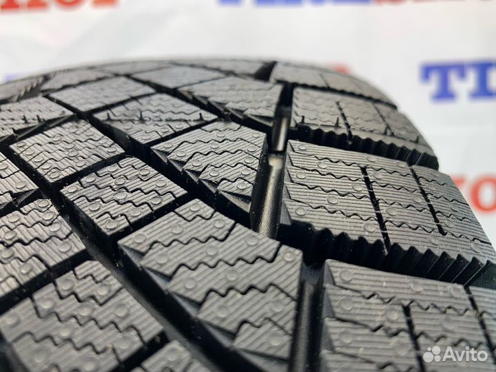 Pirelli Ice Zero FR 245/40 R18 97H