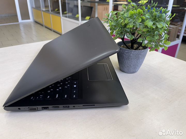 Ноутбук Lenovo/Core i5-7Gen/8GB/GeForce 940MX/SSD