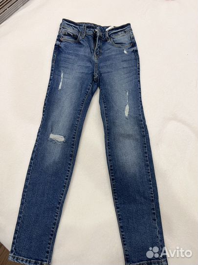 Одежда для девочки джинсы, кофты