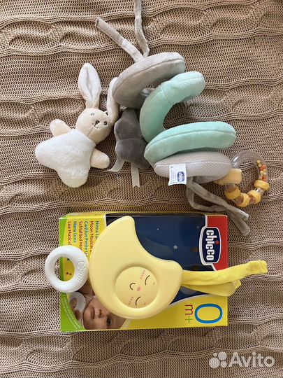 Новый набор игрушек для малыша Chicco