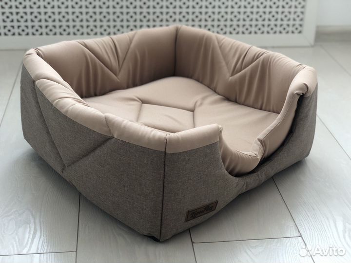 Домик для кошек и собак