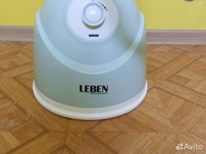 Отпариватель для одежды вертикальный