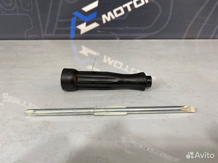 Отвертка Audi A6 C6 BDW 2004