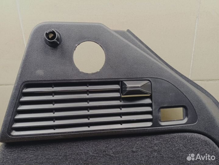 Обшивка багажника A1 2010