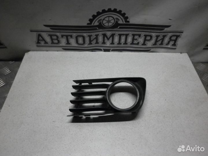 Решетка правая нижняя Toyota Prius 20 / Приус 20