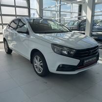 ВАЗ (LADA) Vesta 1.6 MT, 2016, 205 000 км, с пробегом, цена 900 000 руб.