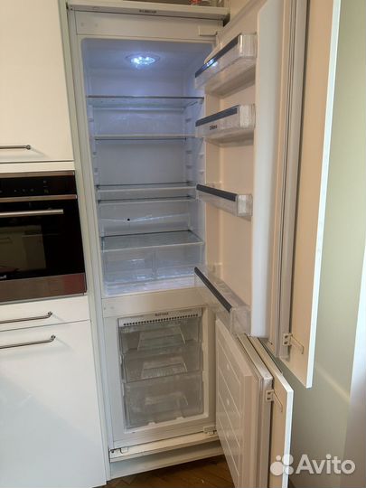 Встраиваемый холодильник бу