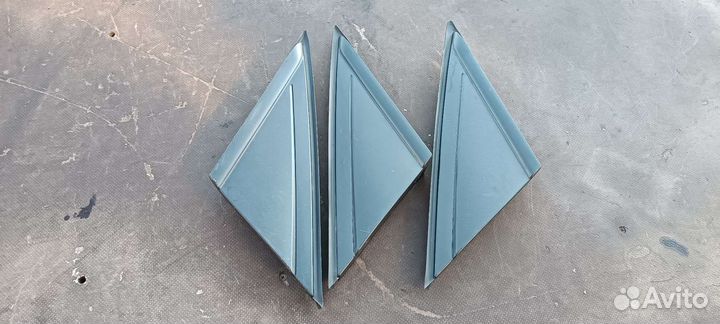 Уголок, накладка на крыло Форд Фокус 3