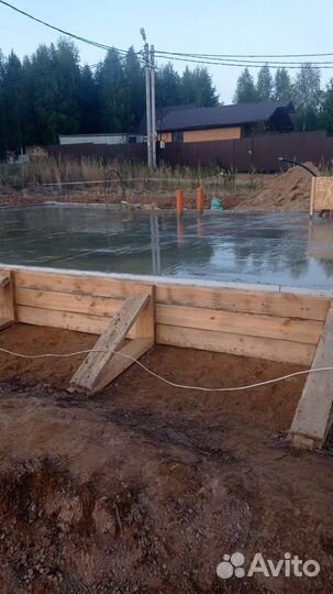 Бригада строителей