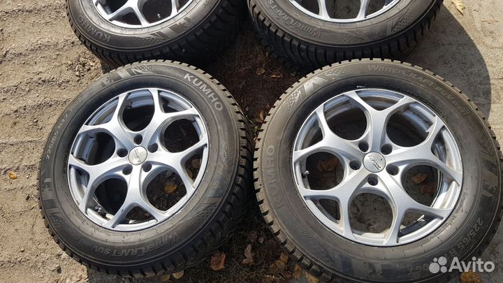 Зимние колеса Volkswagen Tiguan, Audi Q3 r17