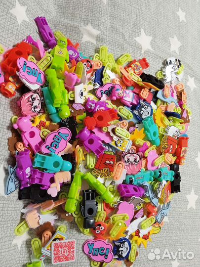 Толпа приколышей