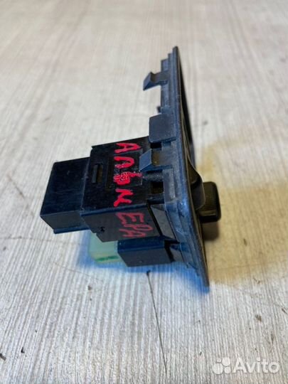 Блок управления светом Nissan Almera Classic B10