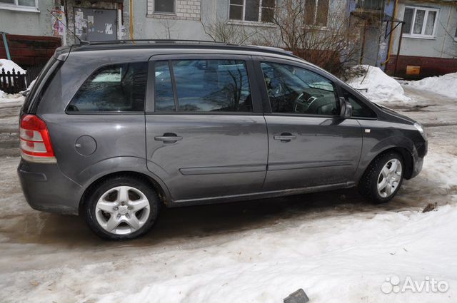 Opel Zafira 1.8 МТ, 2012, 260 000 км