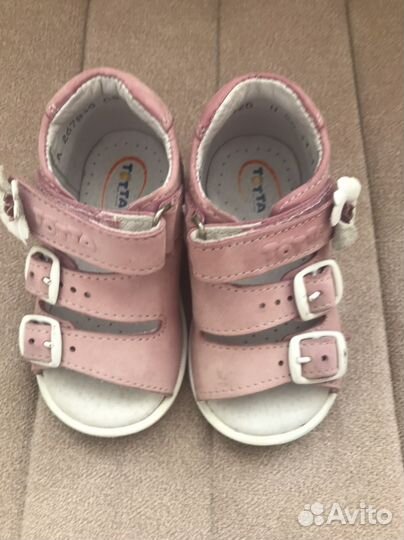 Сандалии для девочки 20 размер