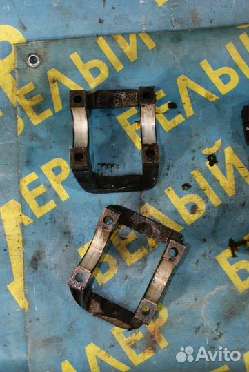 Крышка коленвала Nissan Almera Classic B10