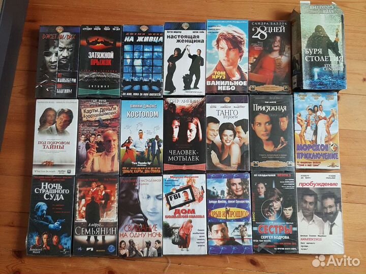 Видеокассеты и диски