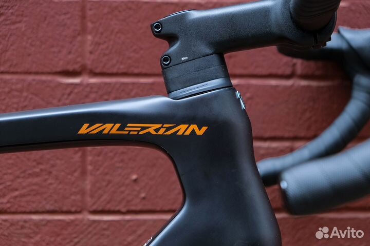 Велосипед шоссейный Titan Racing Valerian Carbon