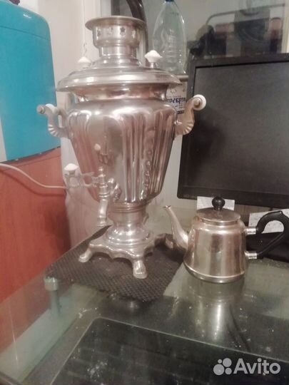 Самовар электрический с чайником 2000р