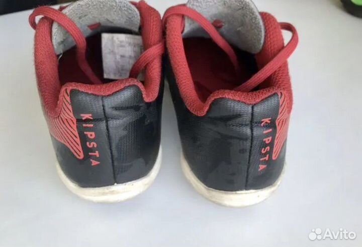 Футбольные бутсы для мальчика 28