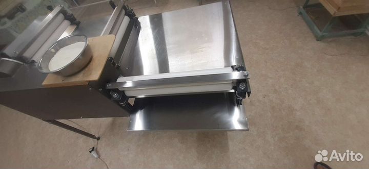 Тестораскаточная машина для Лаваша