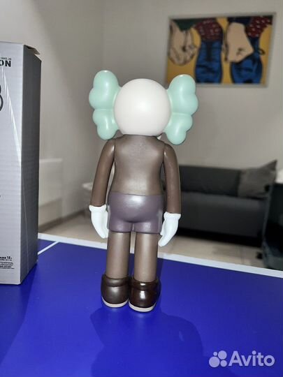 Коллекционная фигурка Kaws