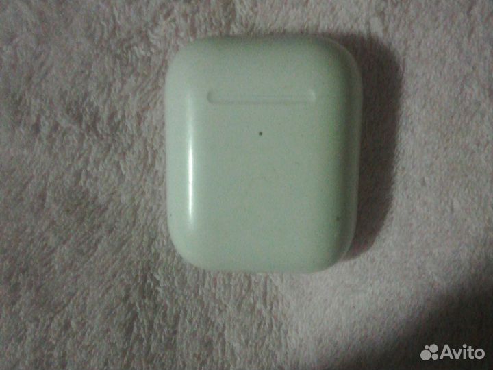 Наушники аэрподсы работает 1 наушник 500 ру