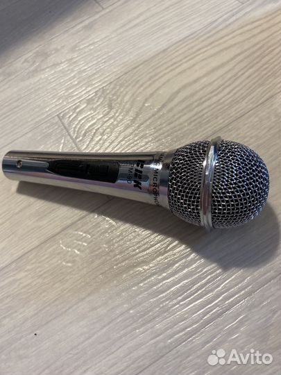 Микрофон для караоке проводной