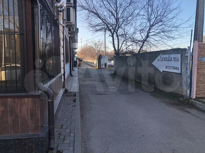 Машиноместо, 18 м²