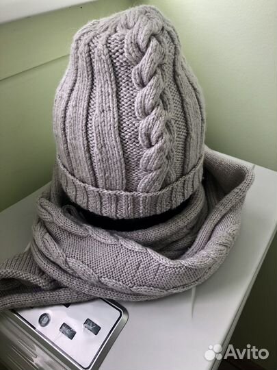 Шапка с шарфом