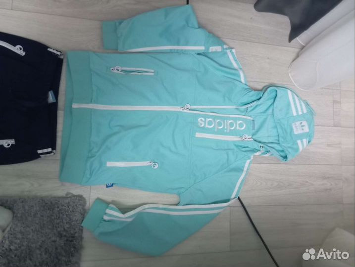 Спортивные костюмы