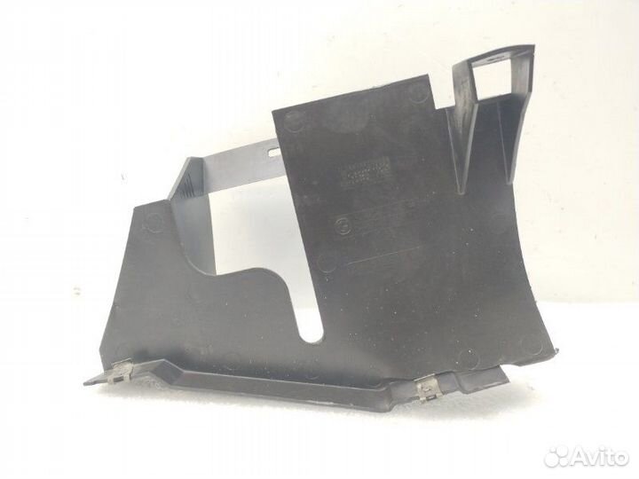 Кронштейн правый Bmw X3 E83 3.0 M54B30 2006