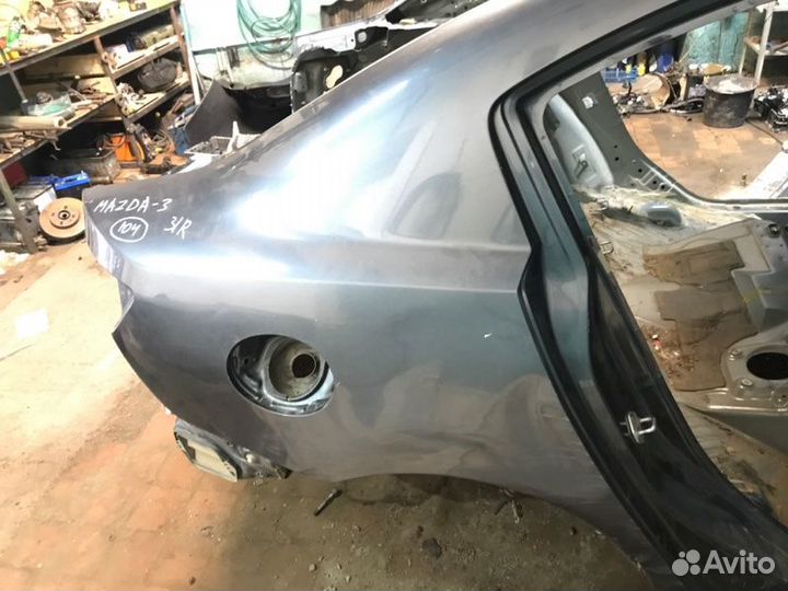 Крыло заднее правое Mazda 3 седан BK Z6 2008