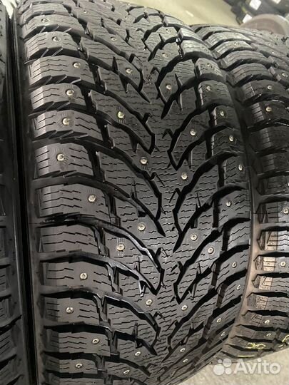 Nokian Tyres Hakkapeliitta 9 245/45 R18