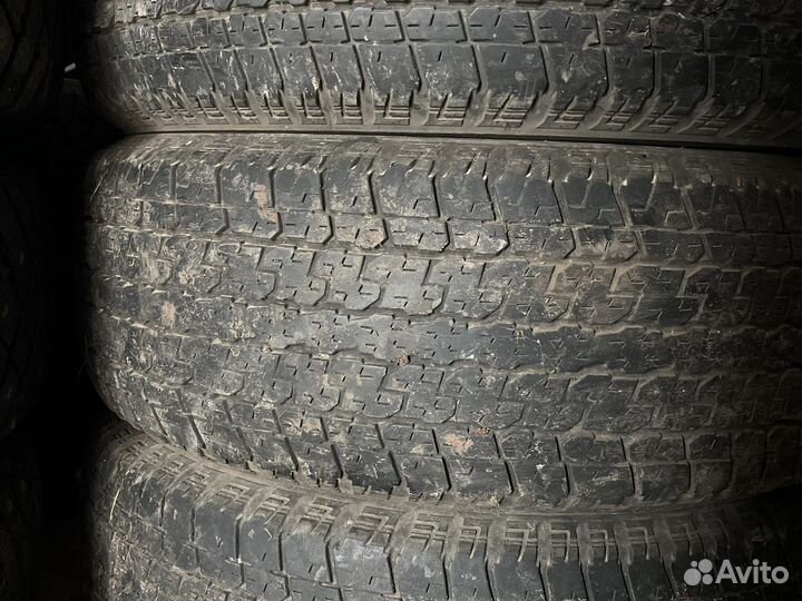 Bridgestone Dueler H/P 275/65 R17 114H