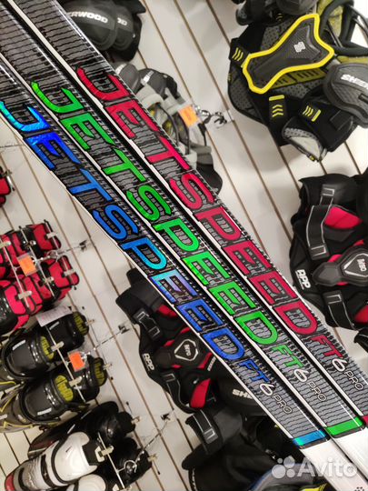 Хоккейные клюшки на команду. Оптом