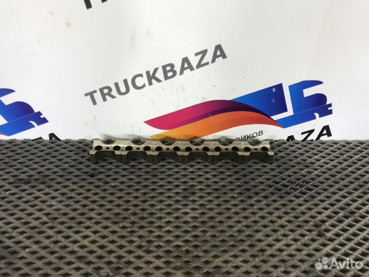 51042020175 Комплект проставок под ось коромысел