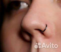 Пирсинг в нос кольцо