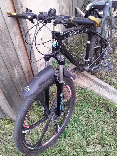 Велосипед на литых дисках bmw