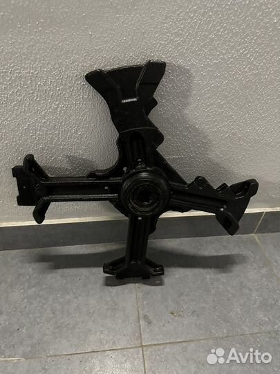 Внешняя крестовина Miele для стиральной машинки