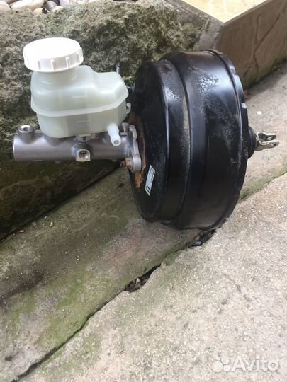 Вакуумник и главный тормозной цилиндр лансер 9