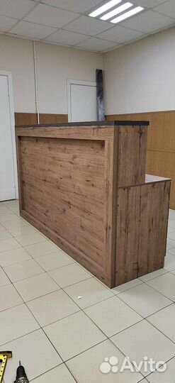 Барная стойка. Ресепшн