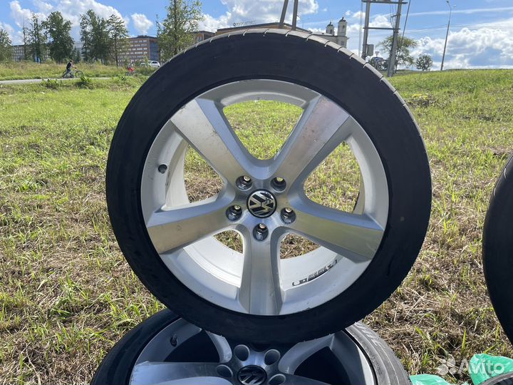 Колеса в сборе летние R20 VW Touareg