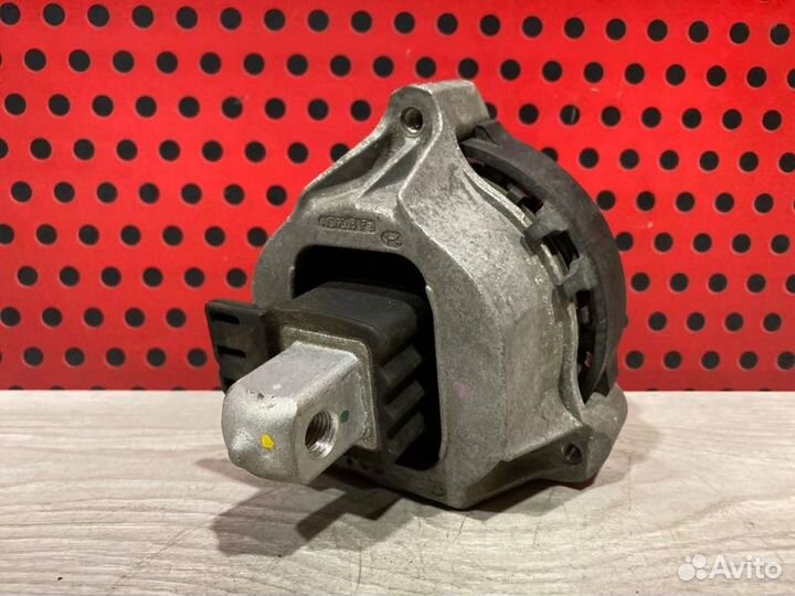 Подушка крепления двигателя Bmw 5 G30 2018