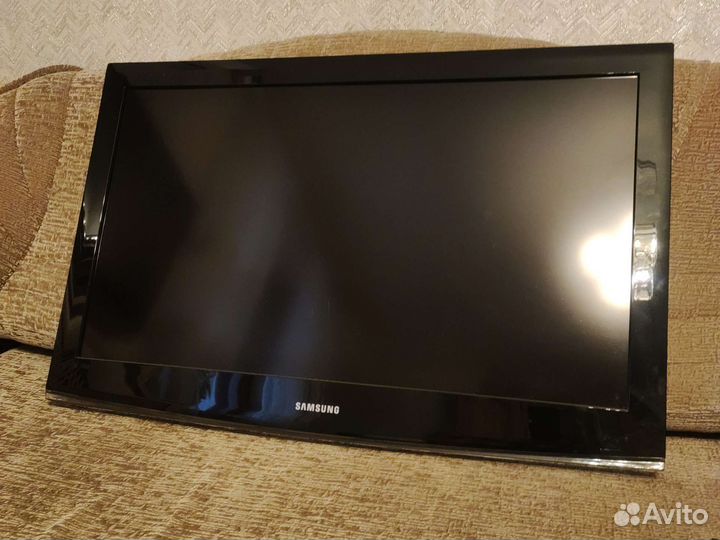 Телевизор Samsung 37 дюймов